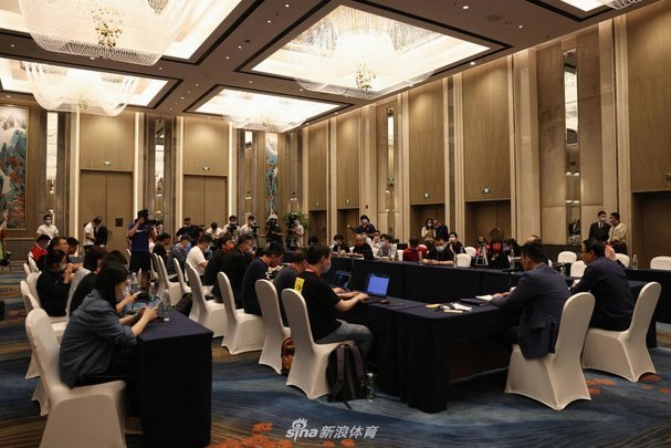FIFA发言人：中国区世界杯版权销售还在谈判中，现阶段保密