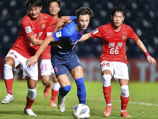 唐田任代理主教练不更完？？？