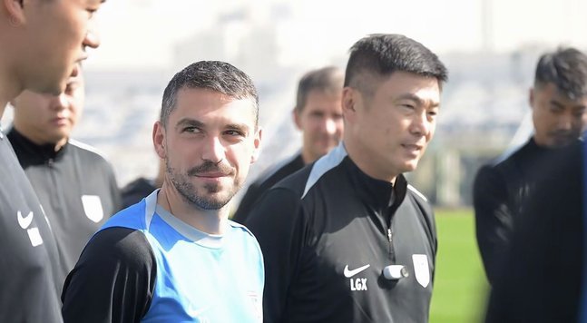 杨铭锐造点，斯坦丘破门助英博1-0海港
