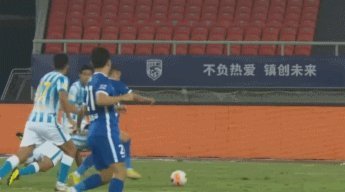 杨铭锐造点，斯坦丘点射破门，英博1-0